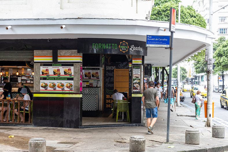 100m da praia, vaga, metrô, AC| Brazilian Corner