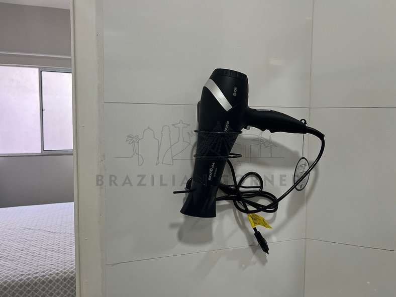 Apartamento c/ Piscina e AC 01 |Brazilian Corner