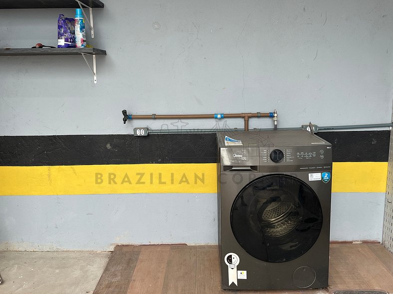 Apartamento c/ Piscina e AC 01 |Brazilian Corner