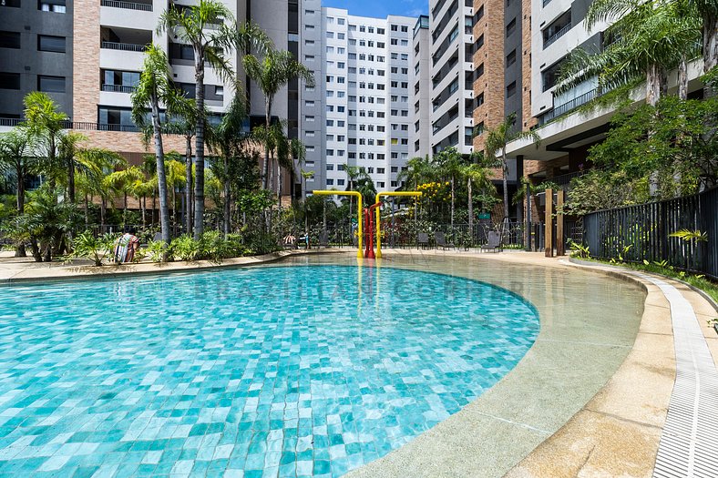 Beach-style pool, AC, parking | Brazilian Corner