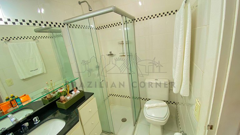 Jacuzzi, AC, park, Av Faria Lima |Brazilian Corner