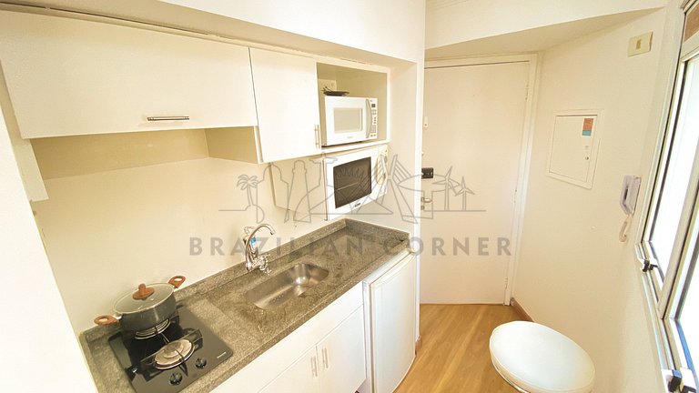 Jacuzzi, AC, park, Av Faria Lima |Brazilian Corner