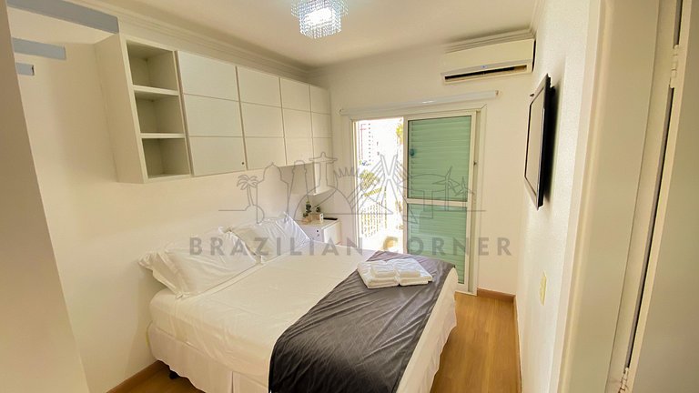 Jacuzzi, AC, park, Av Faria Lima |Brazilian Corner