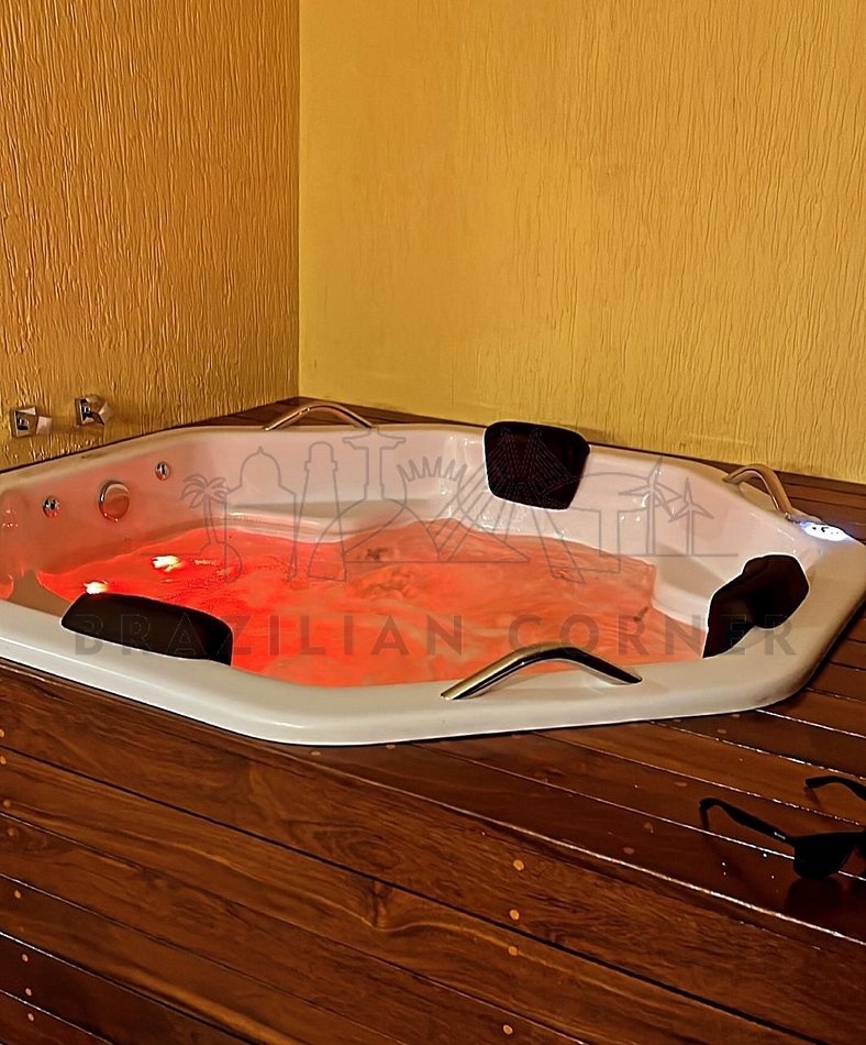 Jacuzzi Privativa, AC, Maresias | Brazilian Corner