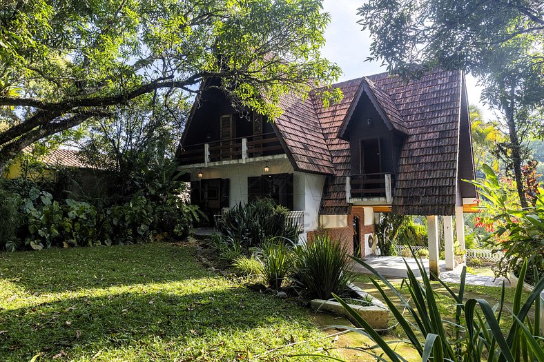 Nature with Pool and fireplace | Brazilian Corner