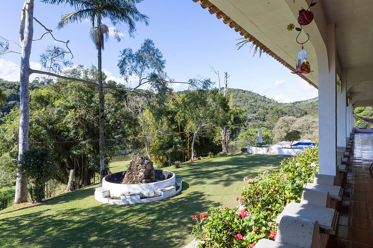 Natureza, Piscina, Churrasqueira |Brazilian Corner