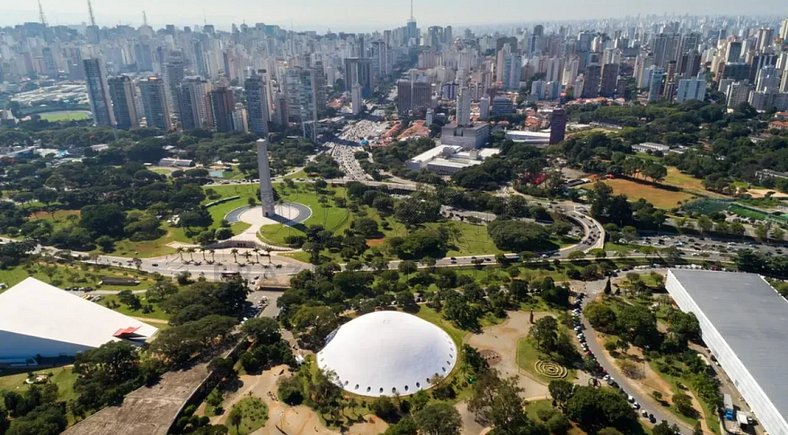 Piscina, AC, vaga no Itaim Bibi | Brazilian Corner