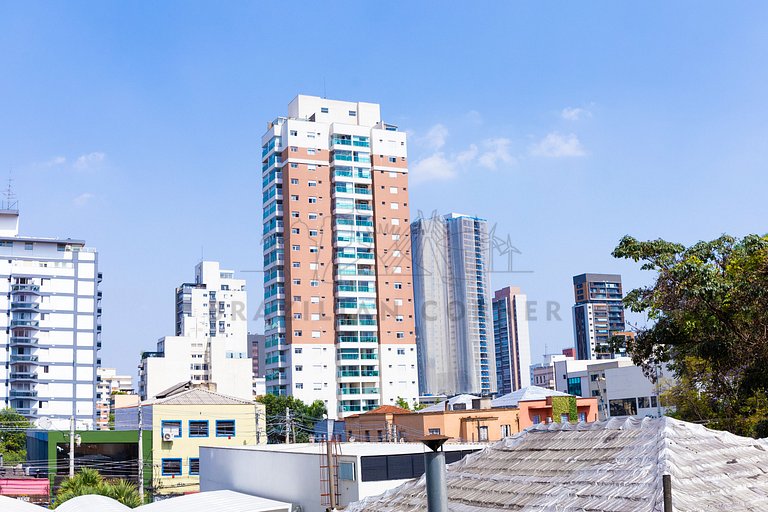 Piscina, academia, AC, vaga | Brazilian Corner