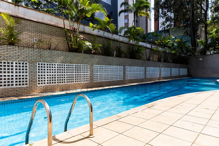 Pool , gym , AC, parking | Brazilian Corner