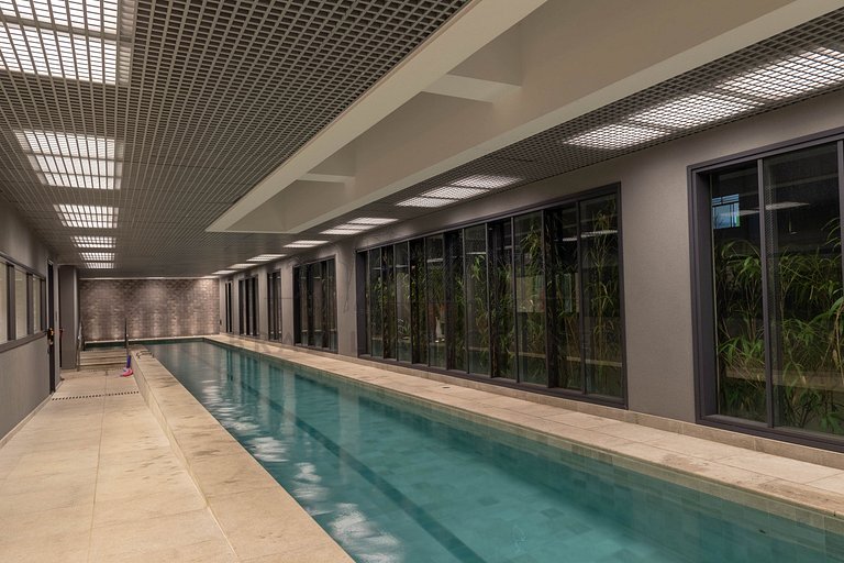 Pool, gym , air conditioning | Brazilian Corner